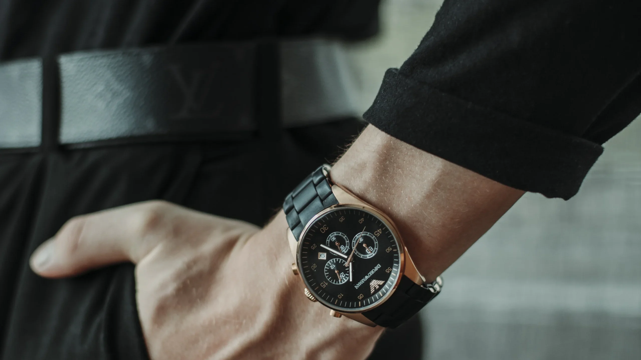 Some men's watches are elegant and classy while having sports features. This one has different timers.